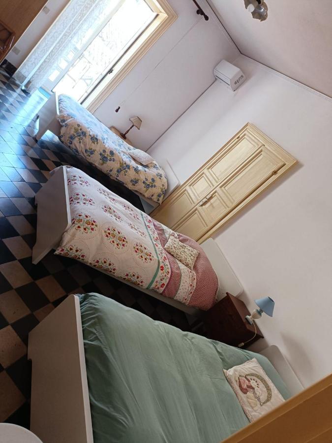 Casa Vacanza Vico Medica โมดิกา ภายนอก รูปภาพ